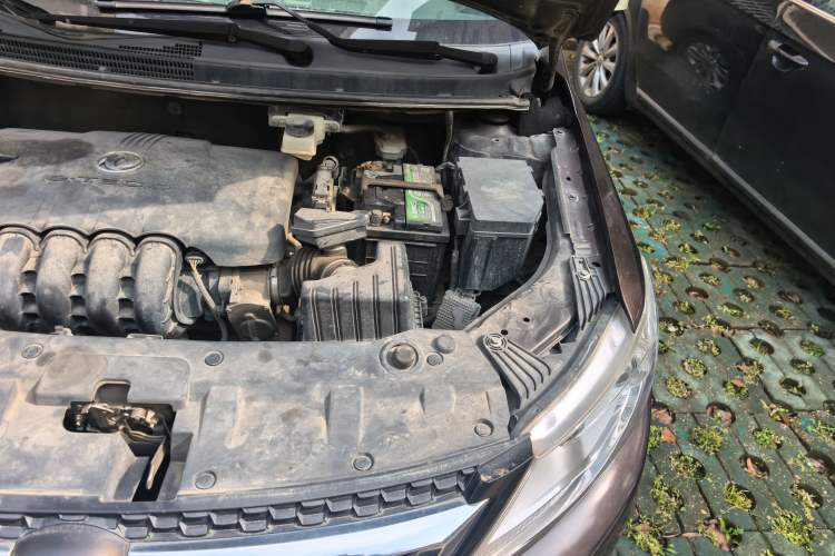Used Dongfeng Aeolus AX3 2016 1.5L Manual ZhiKu Model Engine Bay Left