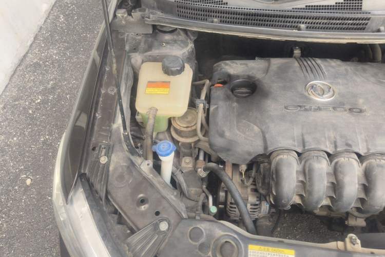 Used Dongfeng Aeolus AX3 2016 1.5L Automatic Zunku Model Engine Bay Right