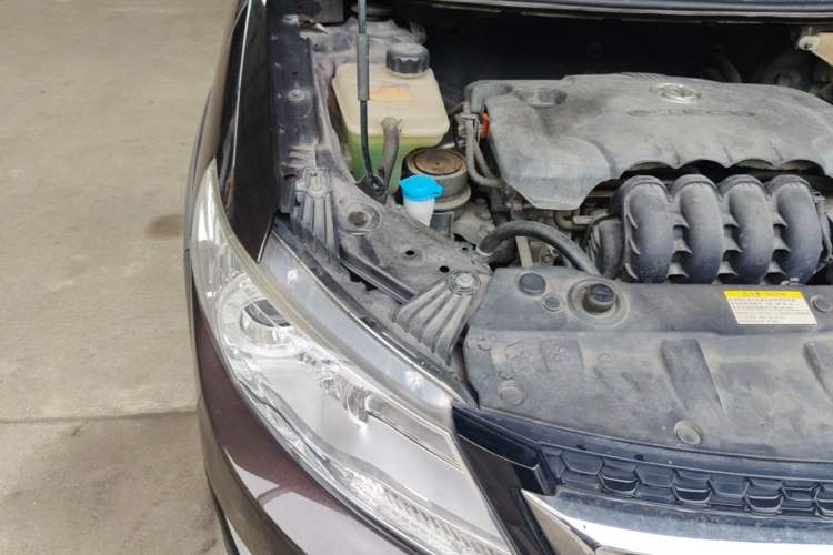 Used Dongfeng Aeolus AX3 2016 1.5L Manual Shangkue Model Engine Bay Right