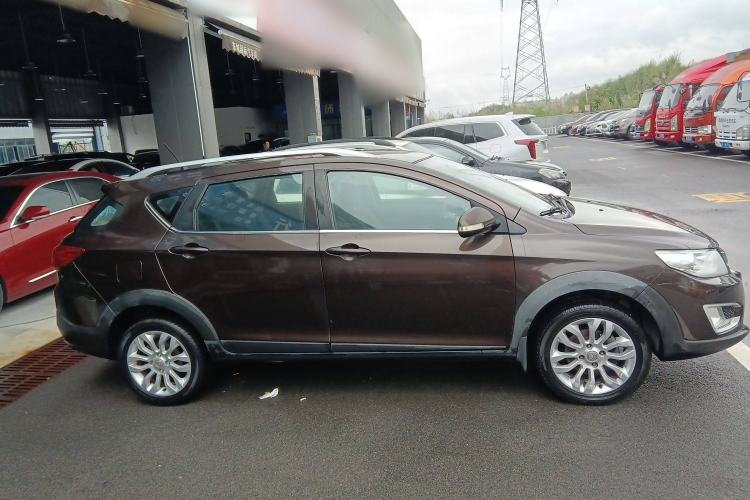 Used Dongfeng Aeolus AX3 2016 1.5L Manual Shangkue Model Exterior 2