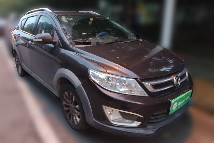 Used Dongfeng Aeolus AX3 2016 1.5L Manual ZhiKu Model Front Right 45 Deg
