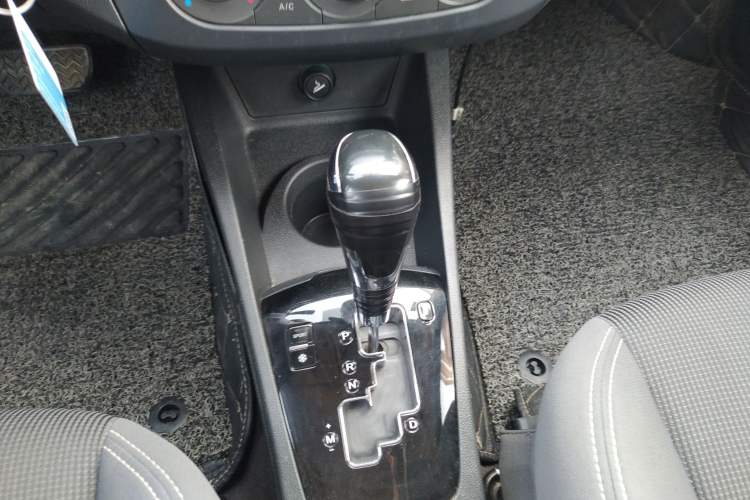 Used Dongfeng Aeolus AX3 2016 1.5L Automatic Shangkue Model Gear Lever