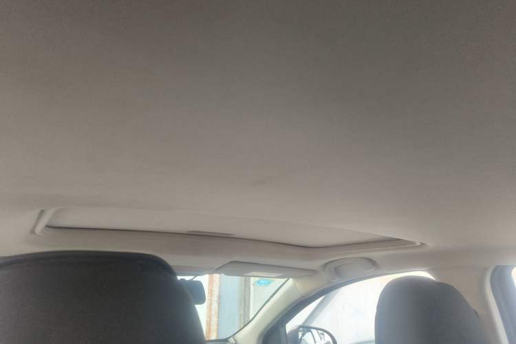 Used Dongfeng Aeolus AX3 2016 1.5L Automatic Zunku Model Headliner