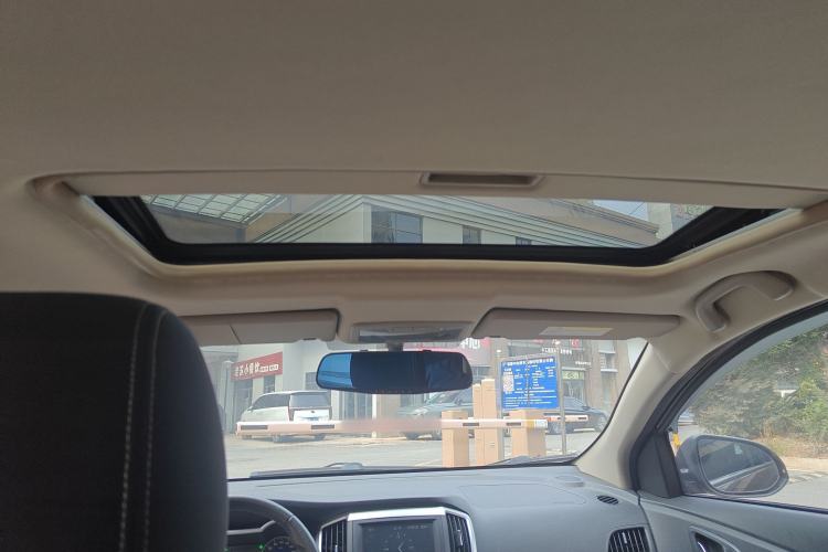 Used Dongfeng Aeolus AX3 2016 1.5L Automatic ZhiKu Model Headliner