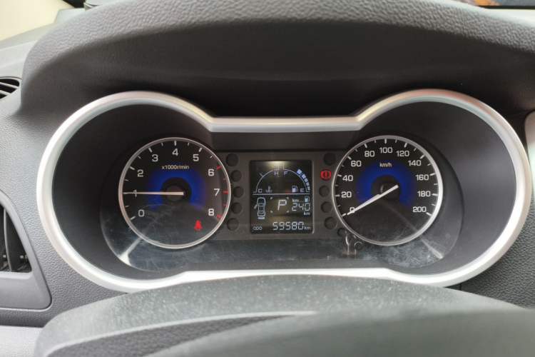 Used Dongfeng Aeolus AX3 2016 1.5L Automatic Zunku Model Instrument Cluster
