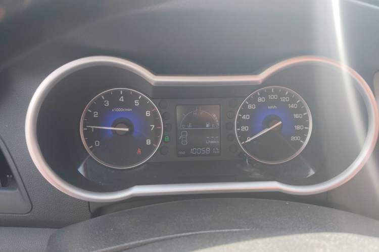 Used Dongfeng Aeolus AX3 2016 1.5L Manual ZhiKu Model Instrument Cluster