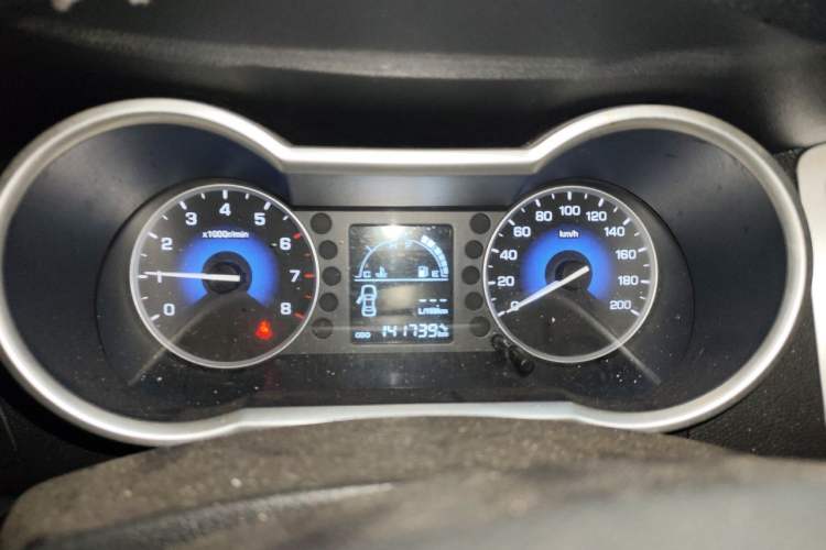 Used Dongfeng Aeolus AX3 2016 1.5L Manual ZhiKu Model Instrument Cluster