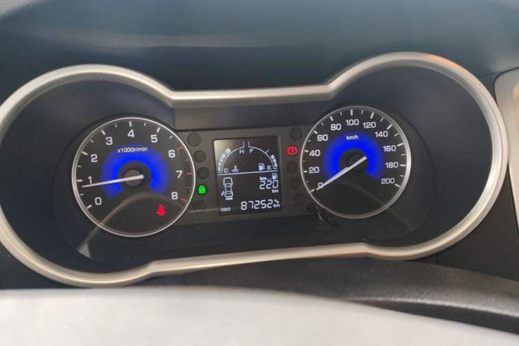 Used Dongfeng Aeolus AX3 2016 1.5L Manual Shangkue Model Instrument Cluster
