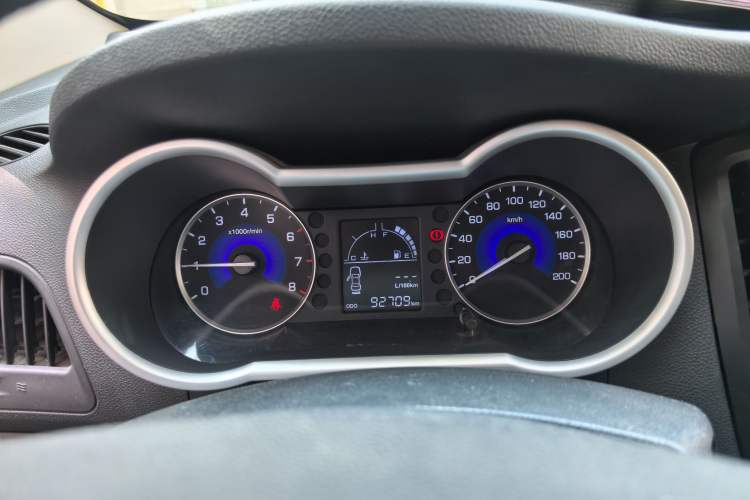 Used Dongfeng Aeolus AX3 2016 1.5L Manual ZhiKu Model Instrument Cluster