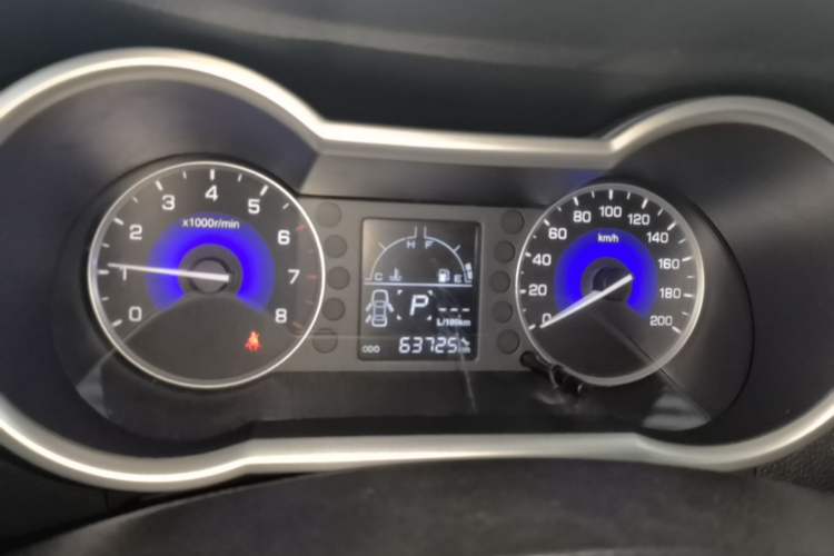 Used Dongfeng Aeolus AX3 2016 1.5L Automatic ZhiKu Model Instrument Cluster