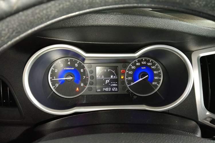 Used Dongfeng Aeolus AX3 2016 1.5L Automatic Shangkue Model Instrument Cluster