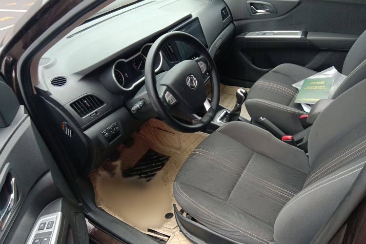 Used Dongfeng Aeolus AX3 2016 1.5L Manual Shangkue Model Interior 1