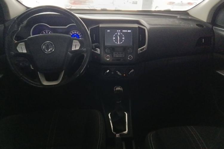 Used Dongfeng Aeolus AX3 2016 1.5L Manual ZhiKu Model Interior 3