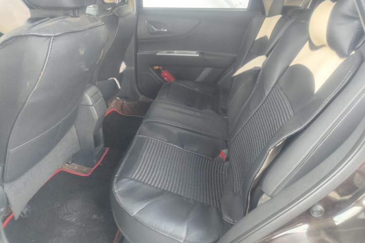 Used Dongfeng Aeolus AX3 2016 1.5L Automatic Zunku Model Left Rear Seat