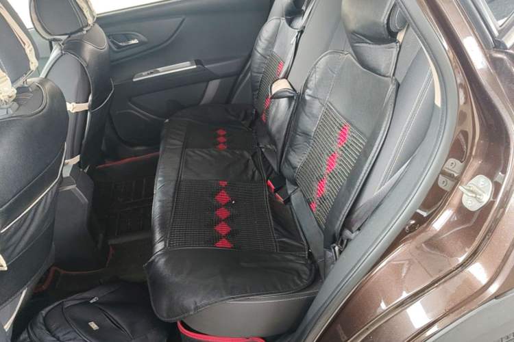 Used Dongfeng Aeolus AX3 2016 1.5L Manual Shangkue Model Left Rear Seat