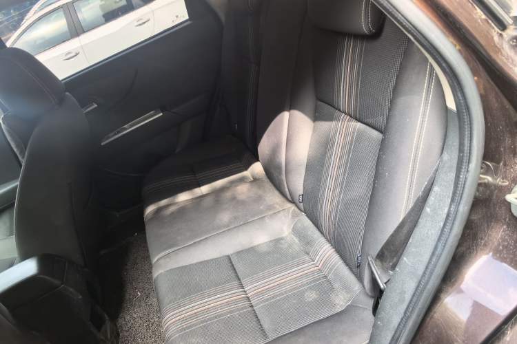 Used Dongfeng Aeolus AX3 2016 1.5L Manual ZhiKu Model Left Rear Seat