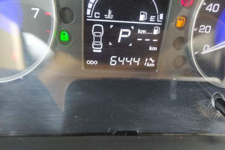 Used Dongfeng Aeolus AX3 2016 1.5L Automatic Shangkue Model Odometer Close Up