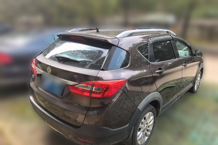 Used Dongfeng Aeolus AX3 2016 1.5L Manual ZhiKu Model Rear Right 45 Deg