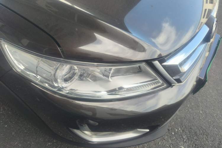 Used Dongfeng Aeolus AX3 2016 1.5L Automatic Zunku Model Right Front Headlight