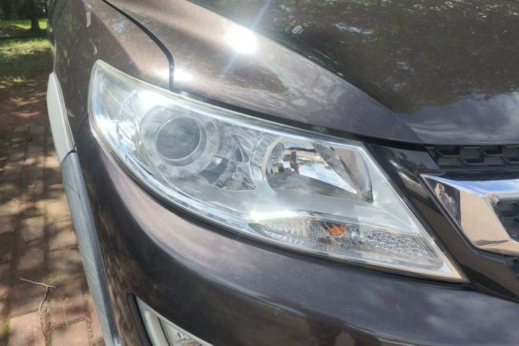 Used Dongfeng Aeolus AX3 2016 1.4T Manual ZhiKu Model Right Front Headlight