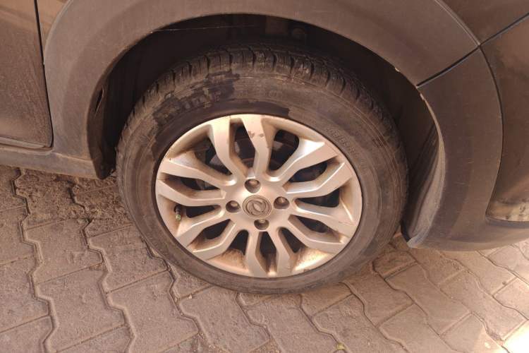 Used Dongfeng Aeolus AX3 2016 1.5L Manual Shangkue Model Right Front Wheel Hub