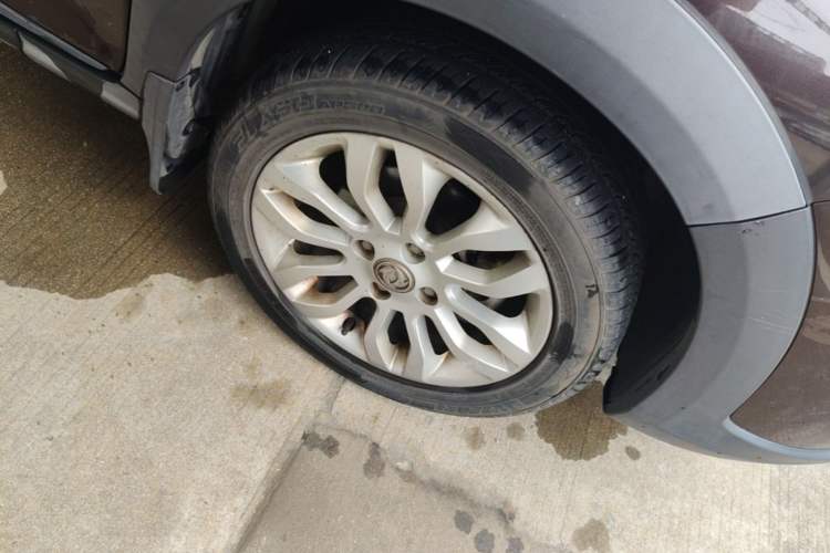 Used Dongfeng Aeolus AX3 2016 1.5L Manual Shangkue Model Right Front Wheel Hub