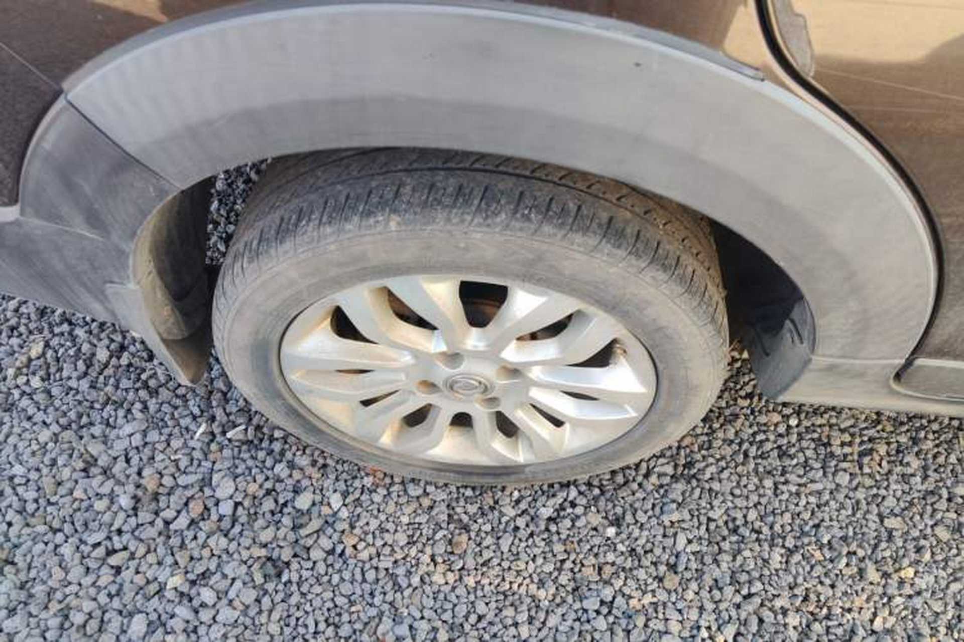 Used Dongfeng Aeolus AX3 2016 1.5L Manual ZhiKu Model Right Rear Wheel Hub