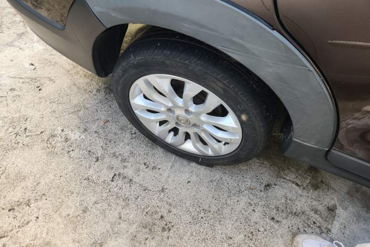 Used Dongfeng Aeolus AX3 2016 1.5L Manual ZhiKu Model Right Rear Wheel Hub