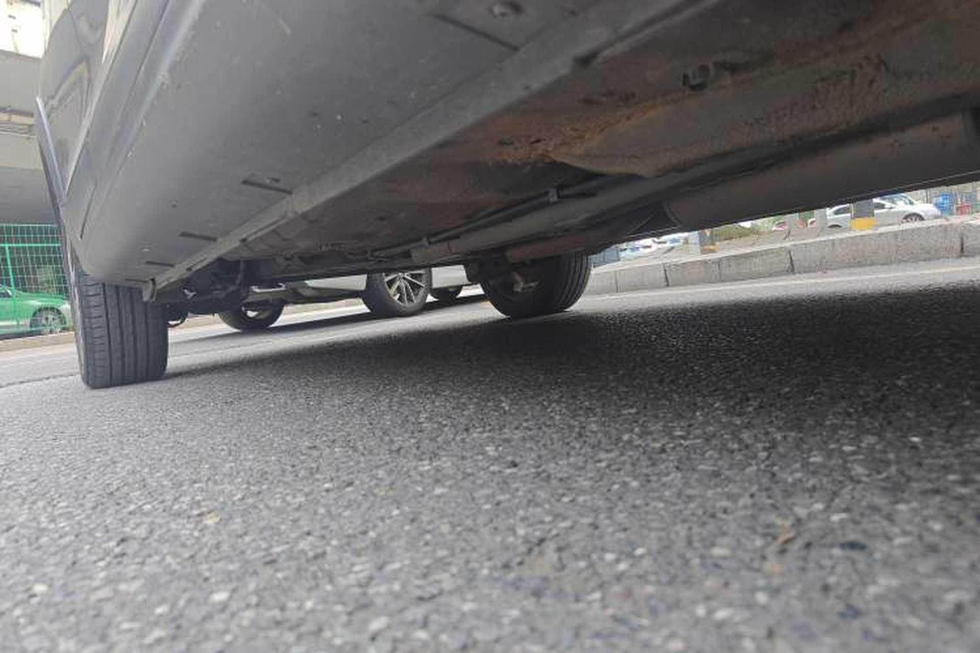 Used Dongfeng Aeolus AX3 2016 1.5L Automatic ZhiKu Model Right Side Sill