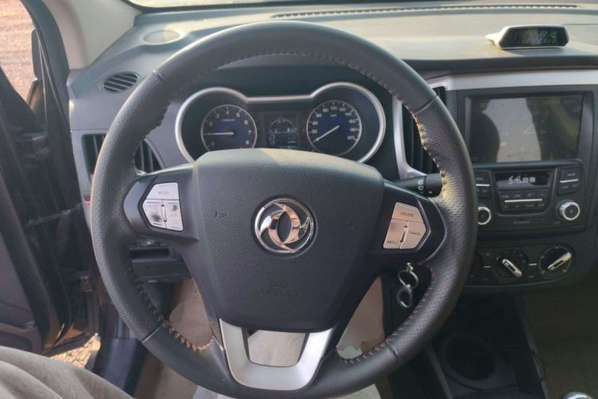 Used Dongfeng Aeolus AX3 2016 1.5L Manual ZhiKu Model Steering Wheel
