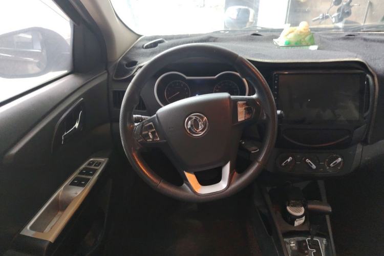 Used Dongfeng Aeolus AX3 2016 1.5L Automatic Shangkue Model Steering Wheel
