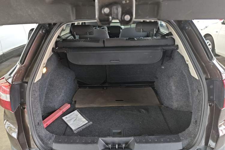 Used Dongfeng Aeolus AX3 2016 1.5L Manual Shangkue Model Trunk