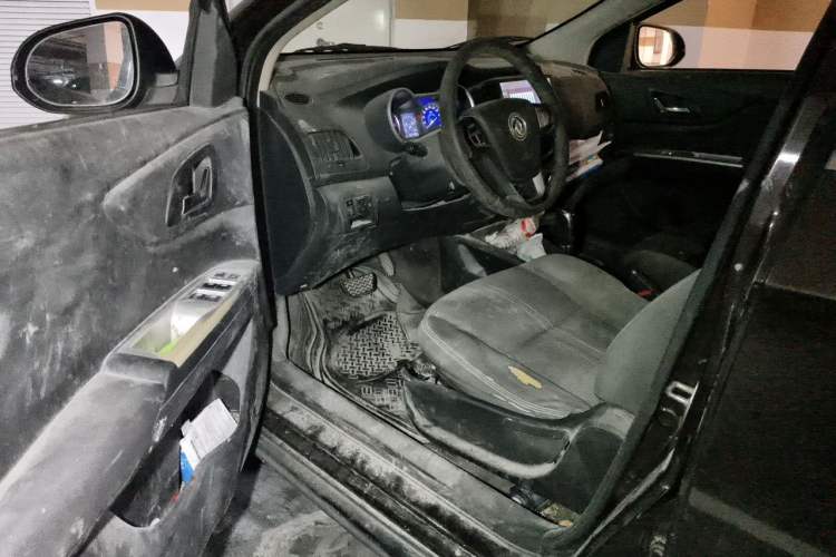 Used Dongfeng Aeolus AX3 2016 1.5L Automatic Shangkue Model Driver Seat
