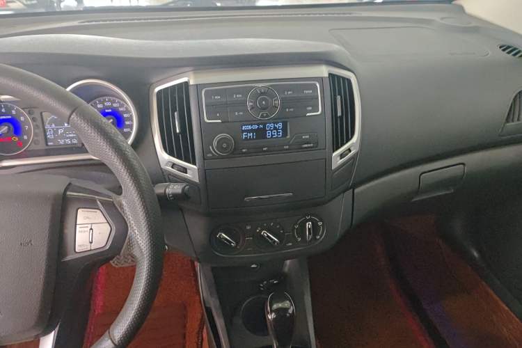 Used Dongfeng Aeolus AX3 2016 1.5L Automatic Shangkue Model Audio And AC Panel