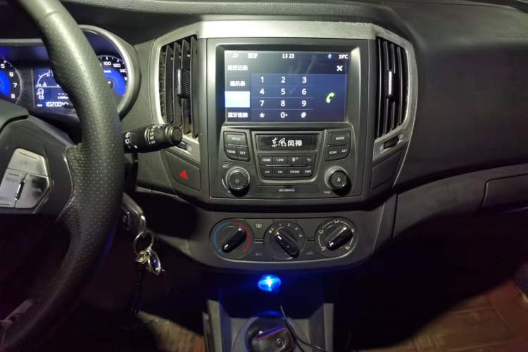 Used Dongfeng Aeolus AX3 2016 1.5L Manual ZhiKu Model Audio And AC Panel