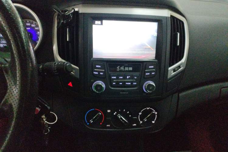 Used Dongfeng Aeolus AX3 2016 1.5L Manual ZhiKu Model Audio And AC Panel