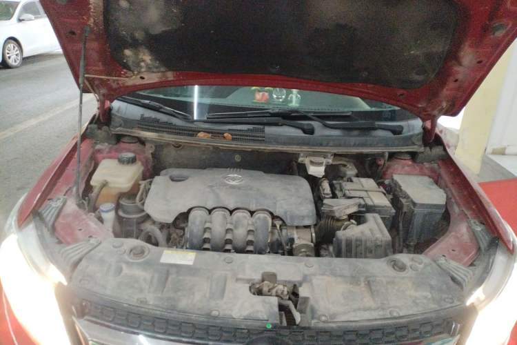 Used Dongfeng Aeolus AX3 2016 1.5L Manual ZhiKu Model Engine Bay