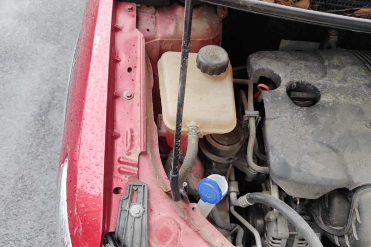 Used Dongfeng Aeolus AX3 2016 1.5L Automatic Shangkue Model Engine Bay Right