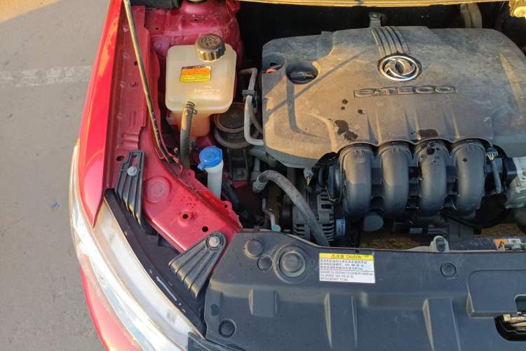 Used Dongfeng Aeolus AX3 2016 1.5L Manual ZhiKu Model Engine Bay Right