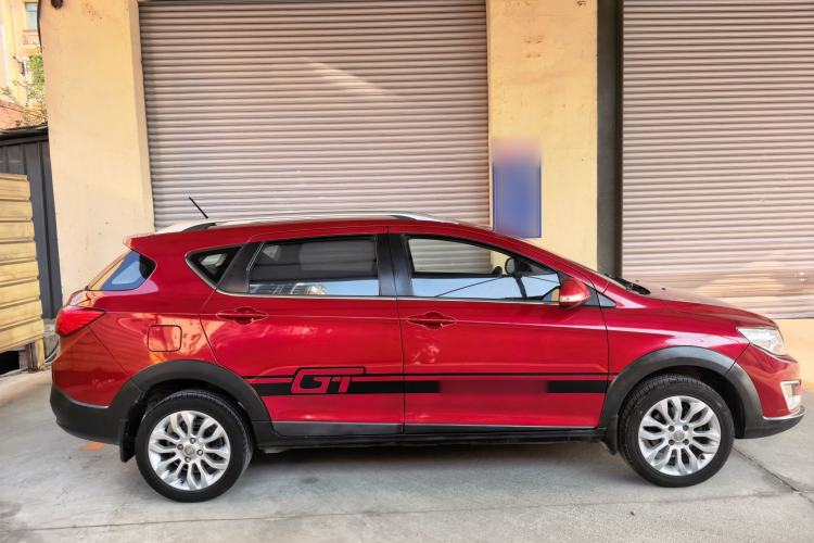 Used Dongfeng Aeolus AX3 2016 1.5L Automatic Shangkue Model Exterior 1