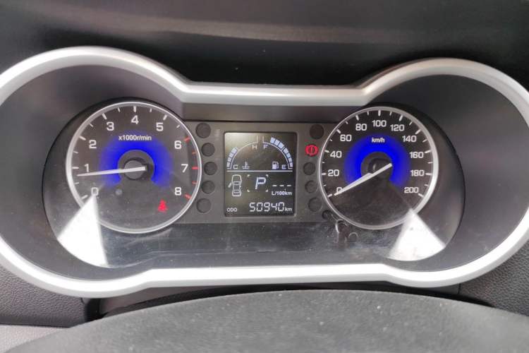 Used Dongfeng Aeolus AX3 2016 1.5L Automatic Shangkue Model Instrument Cluster