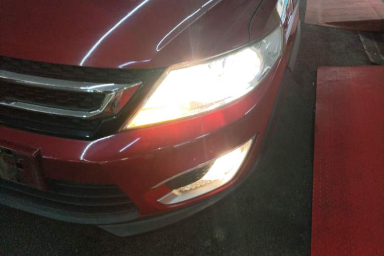 Used Dongfeng Aeolus AX3 2016 1.5L Manual ZhiKu Model Left Front Headlight