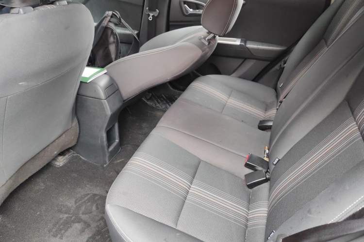 Used Dongfeng Aeolus AX3 2016 1.5L Automatic Shangkue Model Left Rear Seat