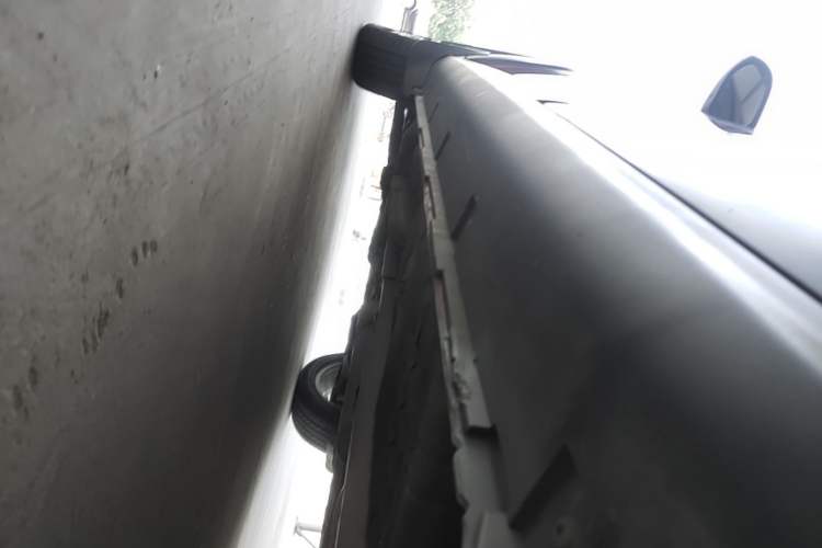 Used Dongfeng Aeolus AX3 2016 1.5L Automatic Shangkue Model Left Side Sill