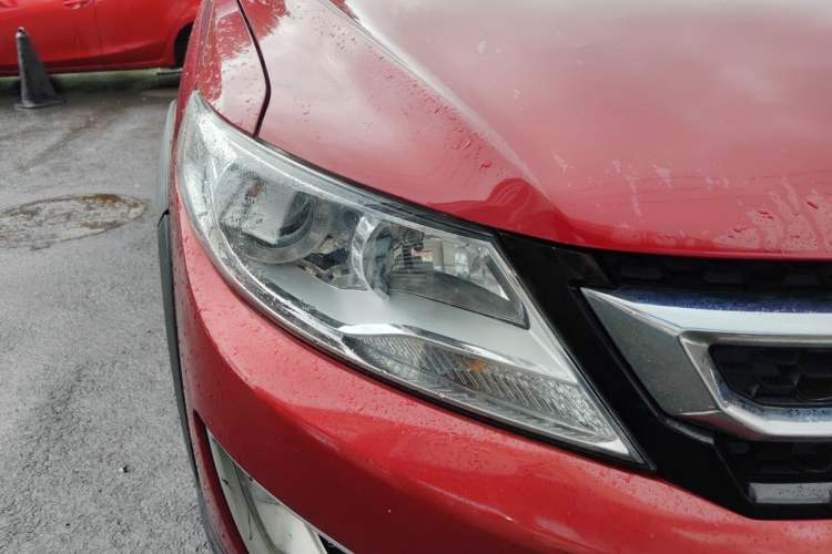 Used Dongfeng Aeolus AX3 2016 1.5L Automatic Shangkue Model Right Front Headlight