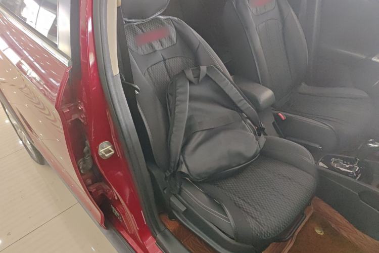 Used Dongfeng Aeolus AX3 2016 1.5L Automatic Shangkue Model Right Front Seat