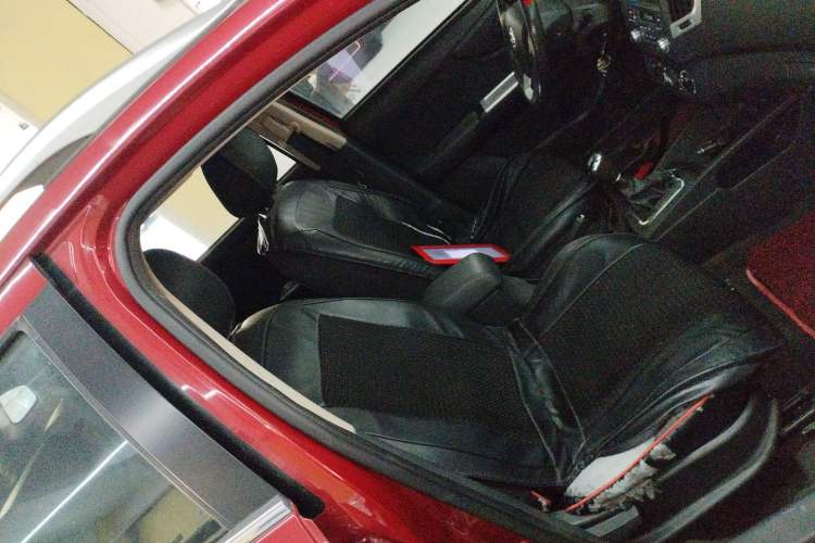 Used Dongfeng Aeolus AX3 2016 1.5L Manual ZhiKu Model Right Front Seat