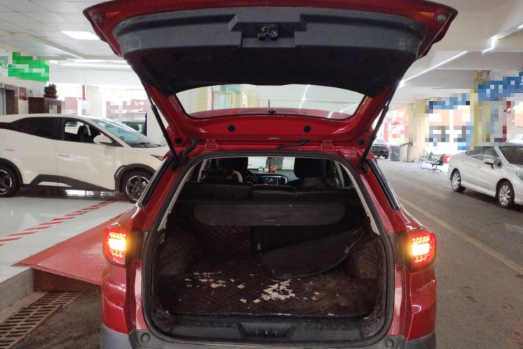 Used Dongfeng Aeolus AX3 2016 1.5L Manual ZhiKu Model Trunk