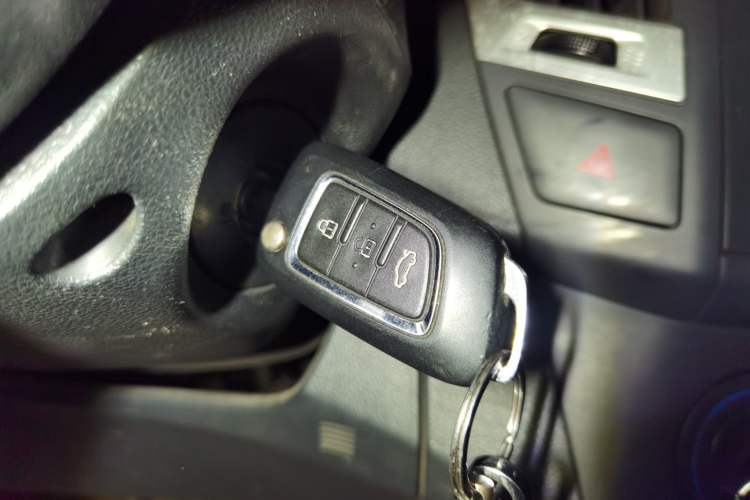 Used Dongfeng Aeolus AX3 2016 1.5L Manual ZhiKu Model Vehicle Key