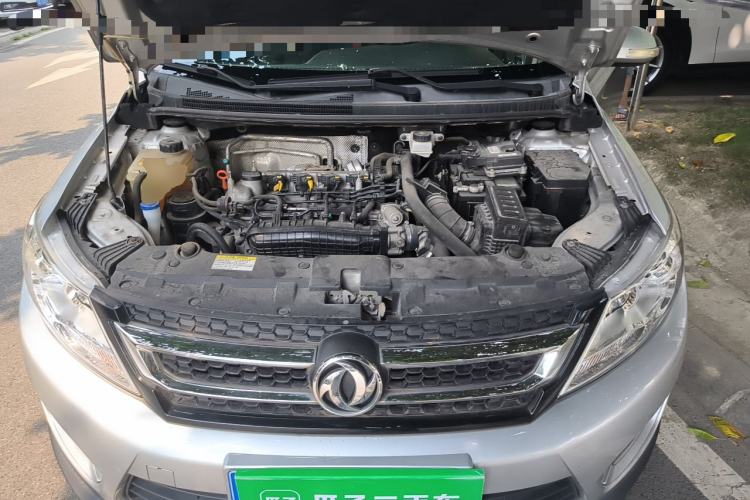 Used Dongfeng Aeolus AX3 2016 1.4T Manual ZhiKu Model Engine Bay